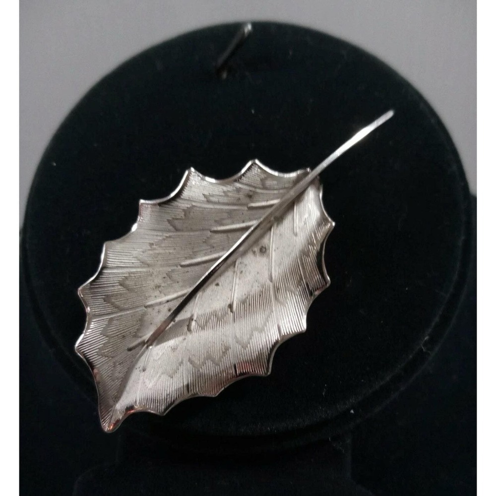 Vintage Beau Sterling Silver 3D Leaf Brooch 1950s Art Deco Style Holly Pin